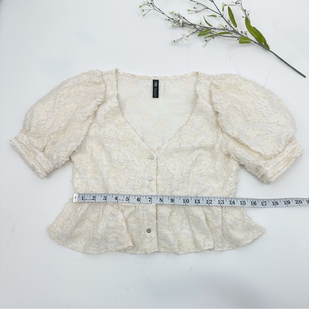 Zara Cream Textured Puff Sleeve Button Front Peplum Blouse Size S - Picture 11 of 12